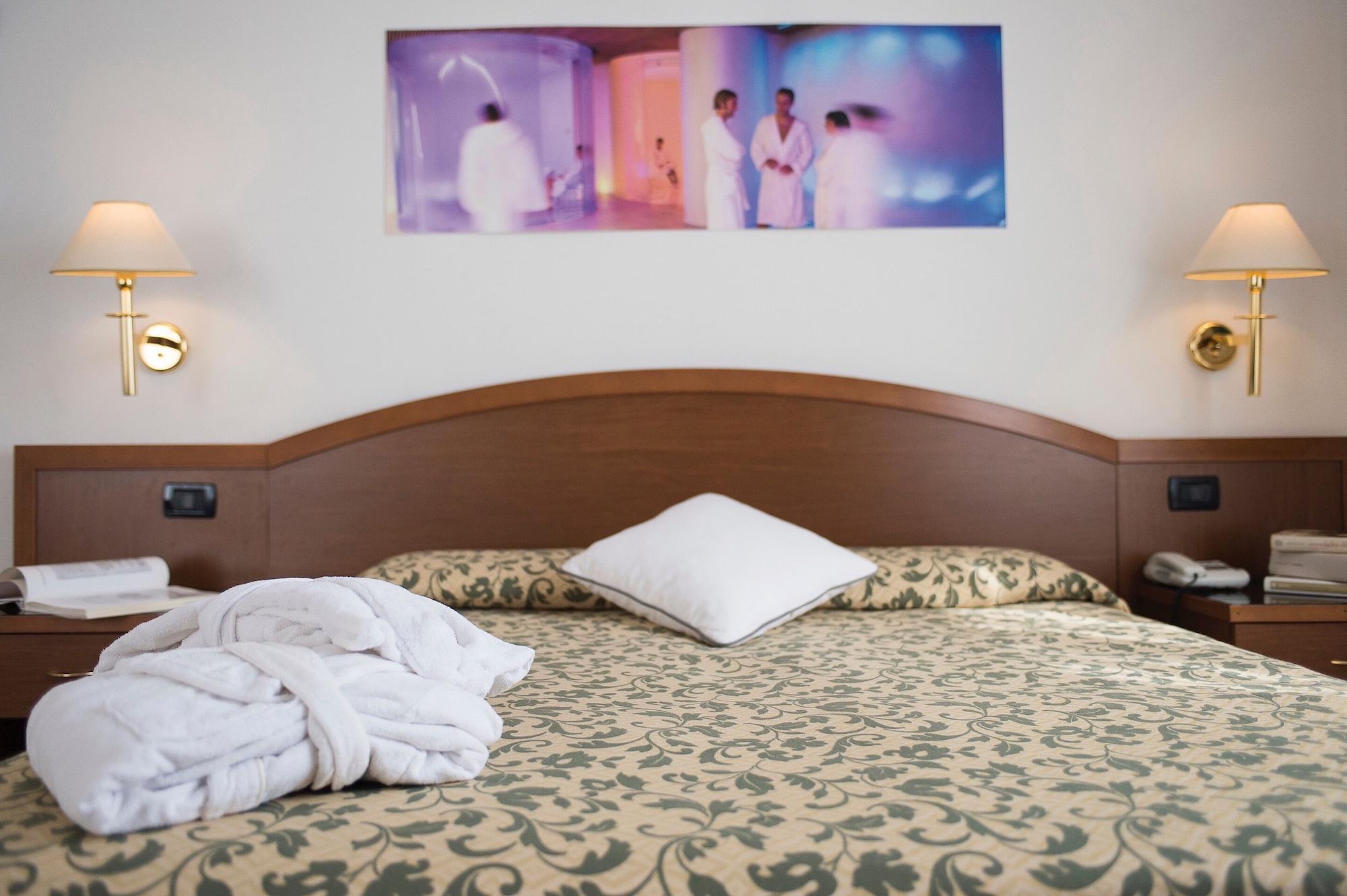 Hotel Angiolino Chianciano Terme Extérieur photo